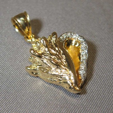 14k Gold Diamond Conch Shell