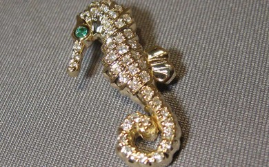 14k- yellow gold - diamond - seahorse