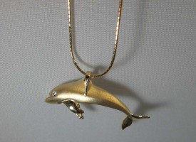 3D 14k gold diamond dolphin necklace