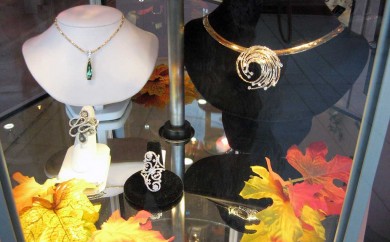 Jewelry by Cole Display