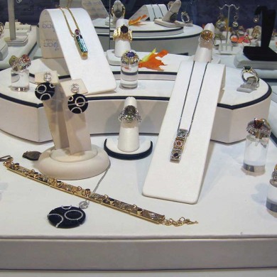 Jewelry by Cole Display